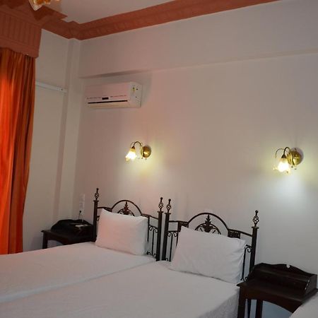Palatino Studios Loutra Edipsou  Luaran gambar
