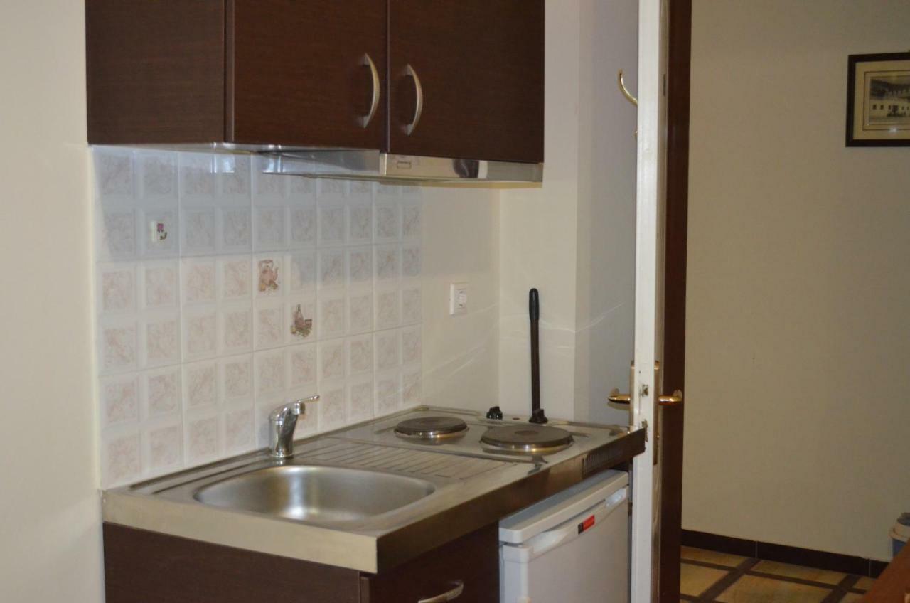 Palatino Studios Loutra Edipsou  Luaran gambar